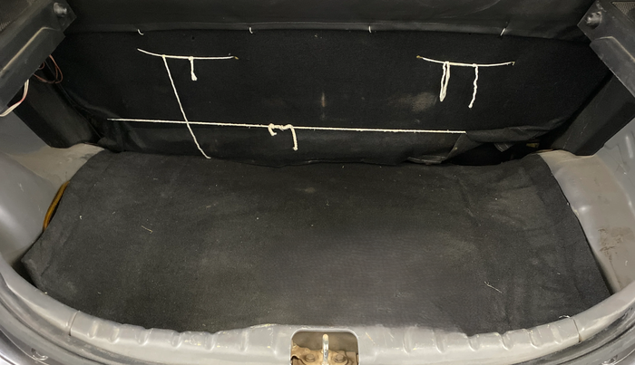 2016 Hyundai Eon MAGNA +, Petrol, Manual, 78,669 km, Boot Inside