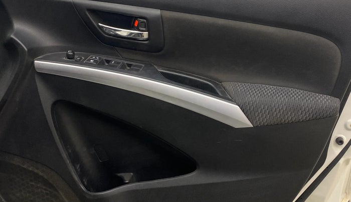 2018 Maruti S Cross ZETA 1.3, Diesel, Manual, 70,253 km, Driver Side Door Panels Control