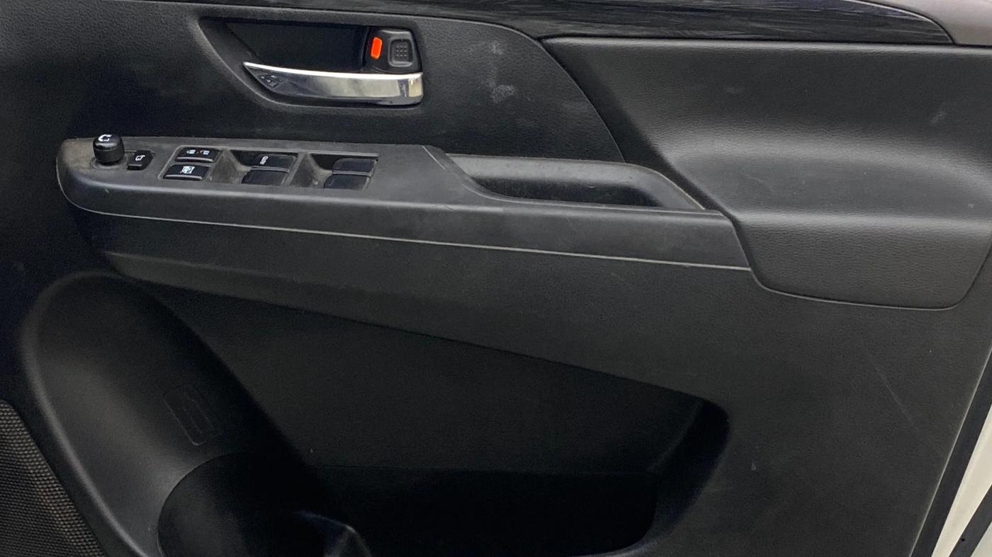 2020 Maruti XL6 ZETA MT, Petrol, Manual, 91,675 km, Driver Side Door Panels Control