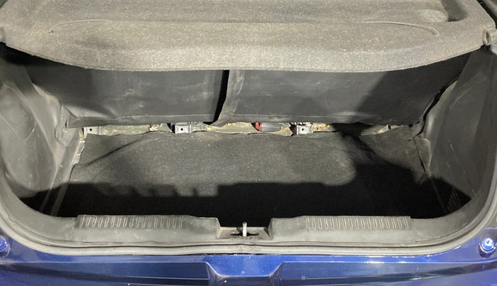 2018 Maruti Swift VXI AMT, Petrol, Automatic, 59,999 km, Boot Inside