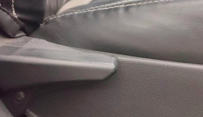 2019 Tata NEXON XM DIESEL, Diesel, Manual, 77,365 km, Driver Side Adjustment Panel