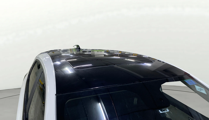 2024 Tata ALTROZ XZ Plus (S) Lux CNG , CNG, Manual, 6,724 km, Moonroof/ Sunroof