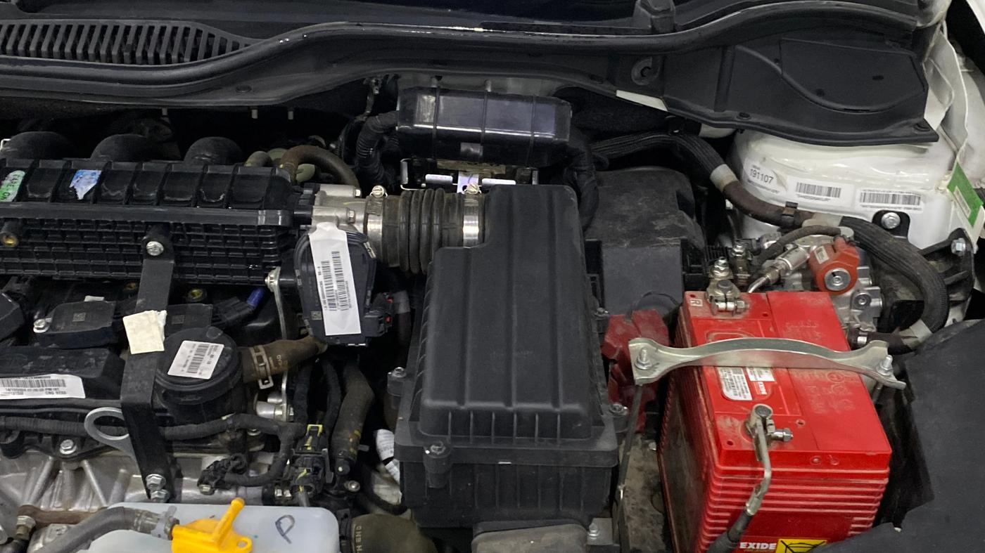 2024 Tata ALTROZ XZ Plus (S) Lux CNG , CNG, Manual, 6,724 km, Engine View - Left
