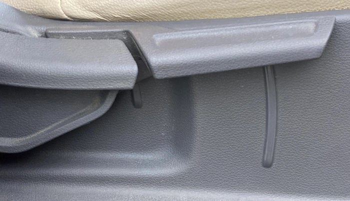 2020 Hyundai AURA S 1.2, Petrol, Manual, 25,424 km, Driver Side Adjustment Panel