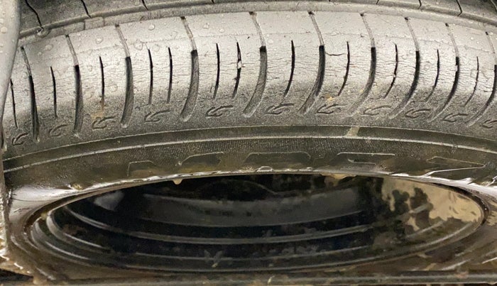 2014 Maruti Ertiga VDI, Diesel, Manual, 1,01,039 km, Spare Tyre