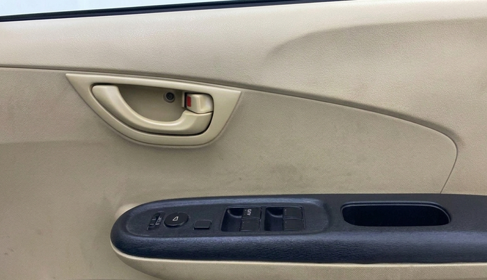 2014 Honda Amaze 1.2L I-VTEC S, Petrol, Manual, 57,415 km, Driver Side Door Panels Control