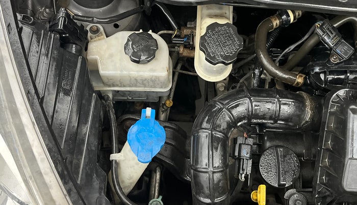 2018 Hyundai Eon MAGNA +, Petrol, Manual, 1,15,998 km, Engine View - Right