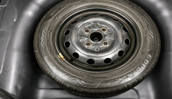 2018 Hyundai Eon MAGNA +, Petrol, Manual, 1,15,998 km, Spare Tyre