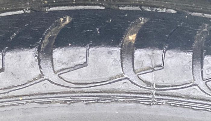 2015 Ford Ecosport TITANIUM 1.5L PETROL AT, Petrol, Automatic, 37,688 km, Right Rear Tyre Tread