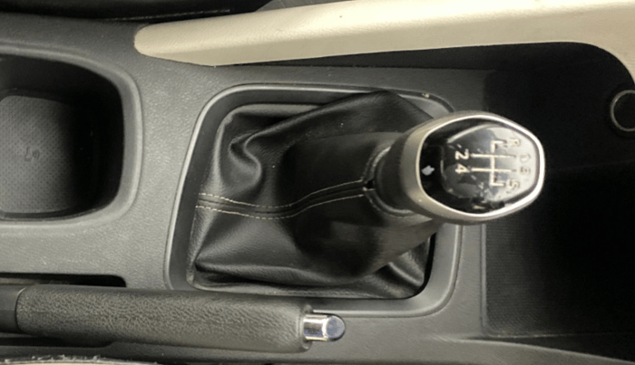 2022 Nissan MAGNITE XE, Petrol, Manual, 23,610 km, Gear Lever