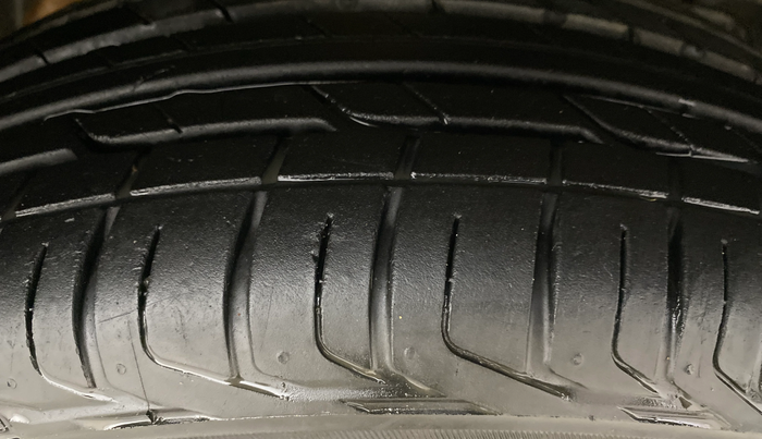 2024 Tata NEXON Smart Plus 1.2 Revotron 6 AMT, Petrol, Automatic, 6,297 km, Left Rear Tyre Tread