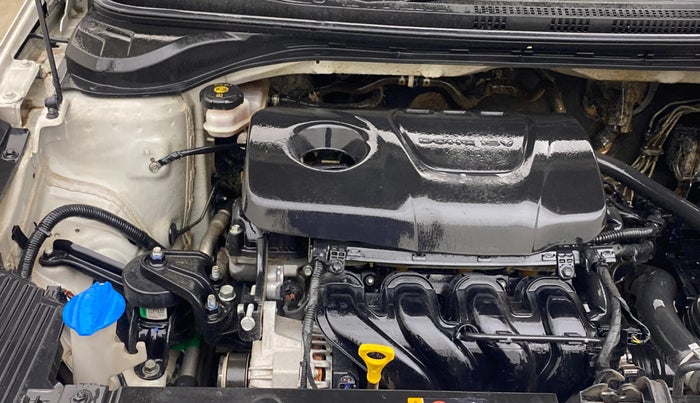 2019 Hyundai Verna 1.6 VTVT SX, Petrol, Manual, 1,30,233 km, Engine View - Right