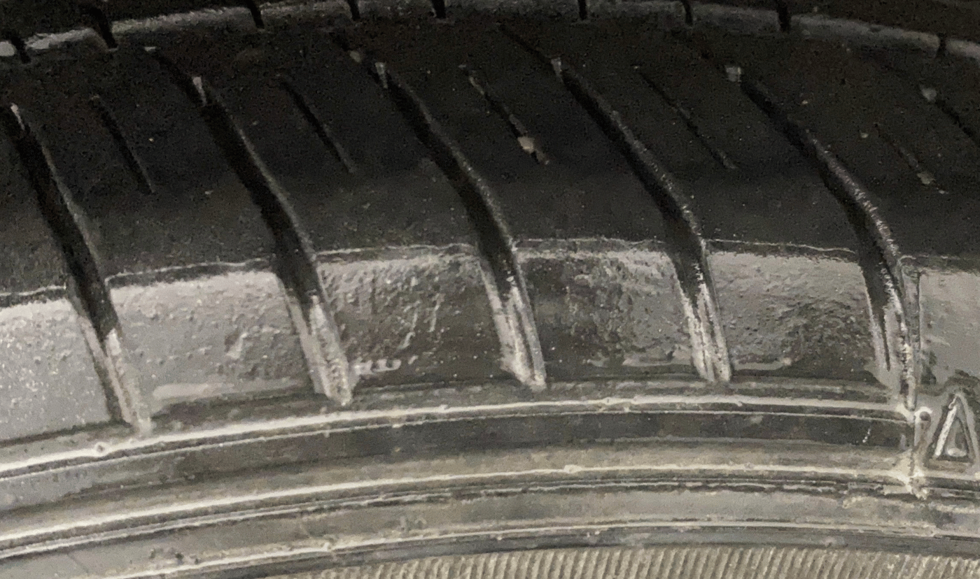 2017 Maruti Ertiga VXI, Petrol, Manual, 75,137 km, Right Rear Tyre Tread