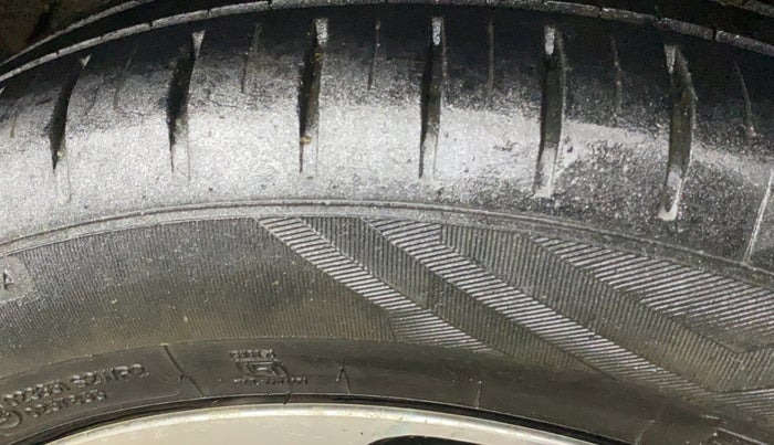 2021 Toyota Glanza G CVT, Petrol, Automatic, 28,280 km, Left Rear Tyre Tread