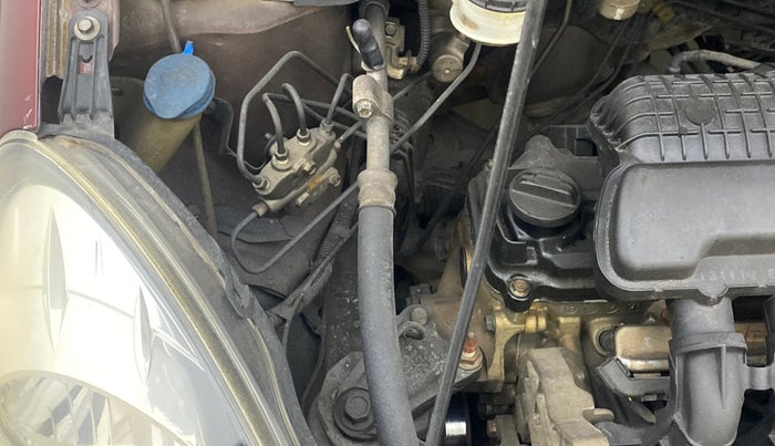 2013 Honda Amaze 1.2L I-VTEC S, Petrol, Manual, 1,02,572 km, Engine View - Right