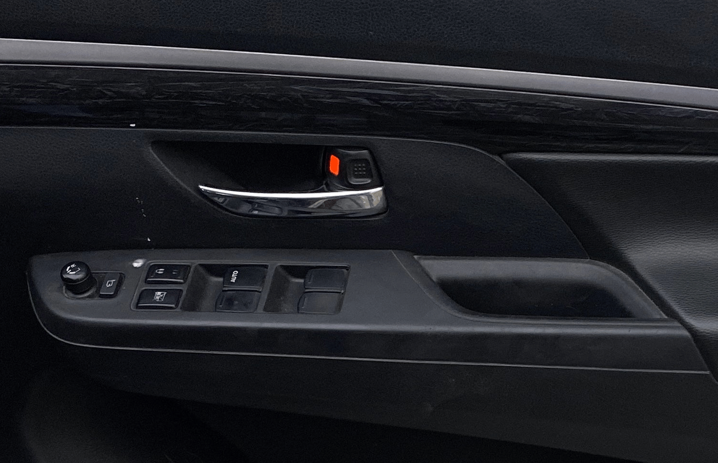 2021 Maruti XL6 ZETA MT, Petrol, Manual, 1,32,498 km, Driver Side Door Panels Control