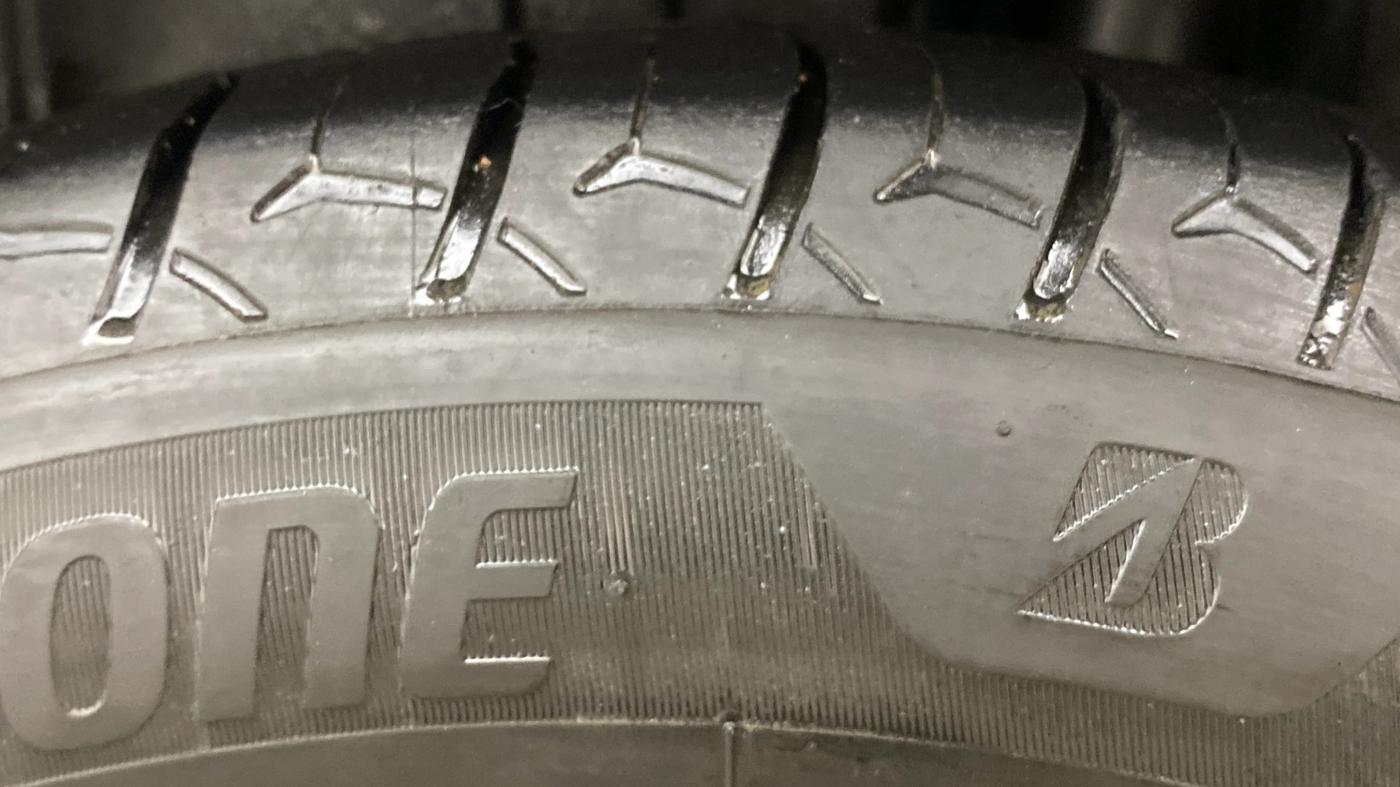 2021 Maruti XL6 ZETA MT, Petrol, Manual, 1,32,498 km, Left Rear Tyre Tread
