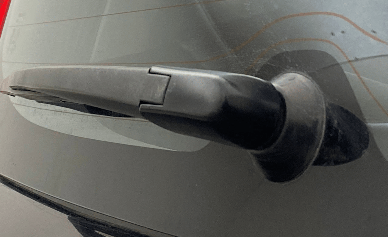 2021 Maruti XL6 ZETA MT, Petrol, Manual, 1,32,498 km, Rear Wiper