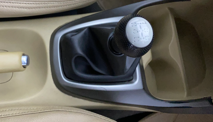 2012 Honda City 1.5L I-VTEC S MT, Petrol, Manual, 1,47,423 km, Gear Lever