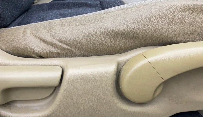 2012 Honda City 1.5L I-VTEC S MT, Petrol, Manual, 1,47,423 km, Driver Side Adjustment Panel