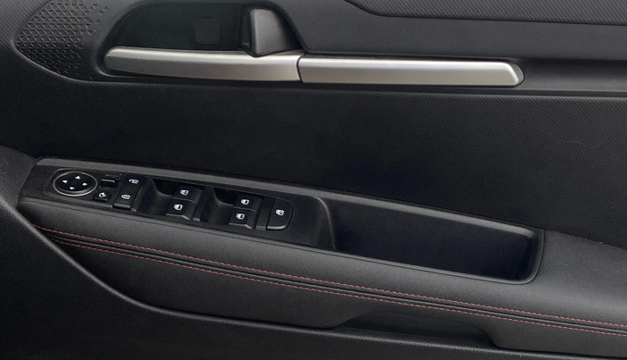 2023 KIA SONET GTX PLUS 1.0 DCT, Petrol, Automatic, 33,929 km, Driver Side Door Panels Control