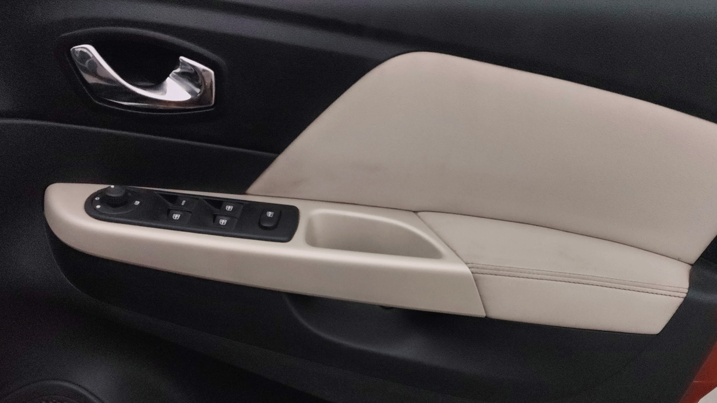2017 Renault Captur PLATINE DIESEL , Diesel, Manual, 95,011 km, Driver Side Door Panels Control