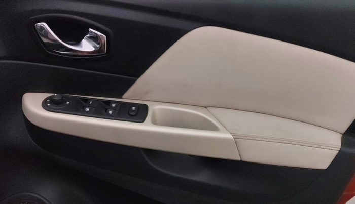 2017 Renault Captur PLATINE DIESEL , Diesel, Manual, 95,011 km, Driver Side Door Panels Control