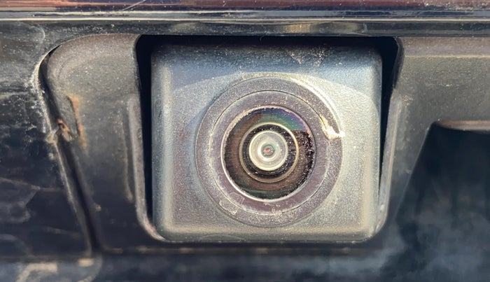 2023 Mahindra XUV300 W8 (O) 1.2 PETROL, Petrol, Manual, 13,938 km, Parking Camera