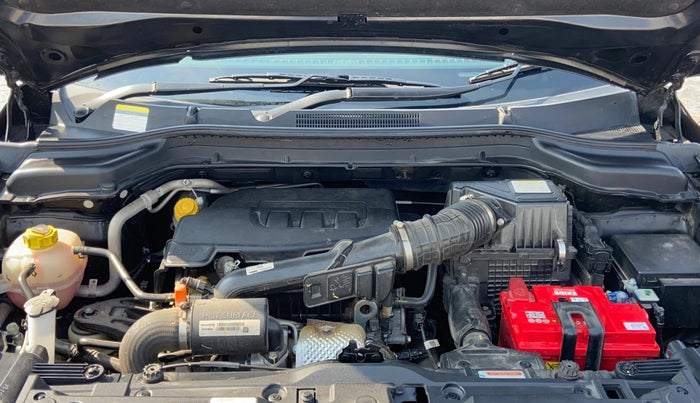 2023 Mahindra XUV300 W8 (O) 1.2 PETROL, Petrol, Manual, 13,938 km, Engine View