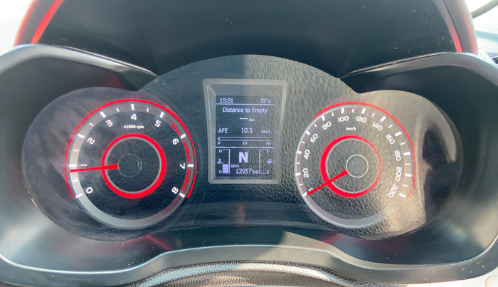 2023 Mahindra XUV300 W8 (O) 1.2 PETROL, Petrol, Manual, 13,938 km, Odometer Image