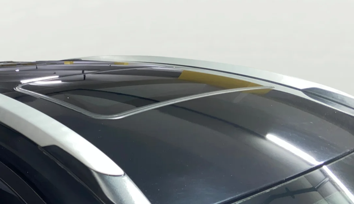 2024 Tata NEXON FEARLESS + SUNROOF AMT DUAL TONE 1.5 DIESEL, Diesel, Automatic, 39,493 km, Moonroof/ Sunroof