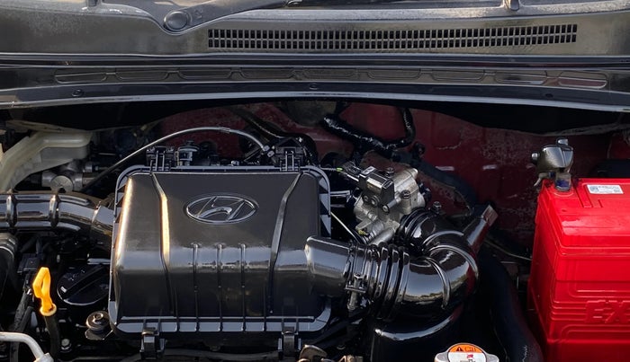 2014 Hyundai i10 MAGNA 1.1, Petrol, Manual, 75,689 km, Engine View