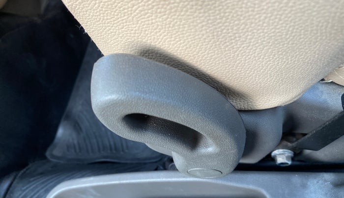 2014 Hyundai i10 MAGNA 1.1, Petrol, Manual, 75,689 km, Driver Side Adjustment Panel