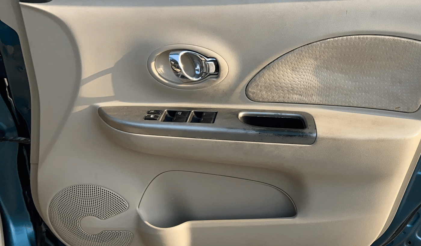 2014 Nissan Micra XV CVT, Petrol, Automatic, 95,069 km, Driver Side Door Panels Control