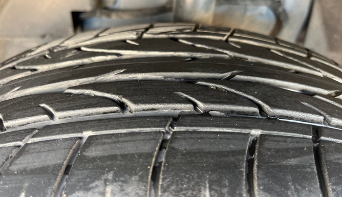 2024 Tata Curvv Creative 1.2 Petrol 7DCA, Petrol, Automatic, 18,099 km, Left Front Tyre Tread