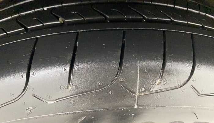 2018 Hyundai Creta E PLUS 1.6 PETROL, Petrol, Manual, 58,855 km, Right Front Tyre Tread