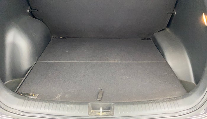 2018 Hyundai Creta E PLUS 1.6 PETROL, Petrol, Manual, 58,855 km, Boot Inside