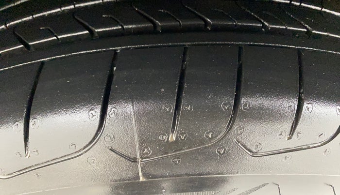 2018 Hyundai Creta E PLUS 1.6 PETROL, Petrol, Manual, 58,855 km, Left Front Tyre Tread