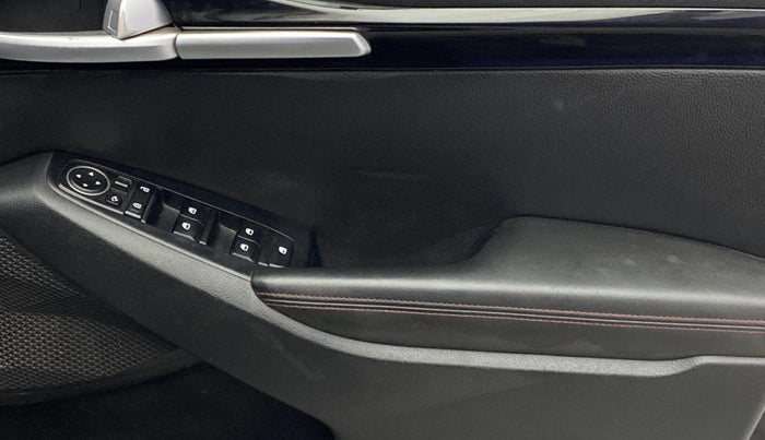 2020 KIA SELTOS GTX PLUS AT 1.5 DIESEL, Diesel, Automatic, 1,22,874 km, Driver Side Door Panels Control