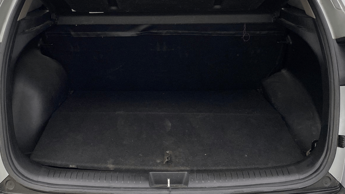2018 Hyundai Creta SX 1.6 PETROL, Petrol, Manual, 85,882 km, Boot Inside
