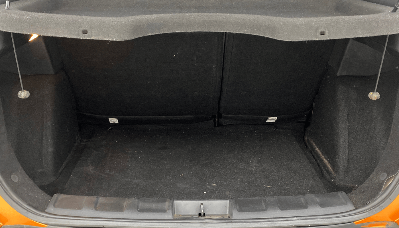 2018 Tata NEXON XZA PLUS DIESEL, Diesel, Automatic, 1,06,214 km, Boot Inside