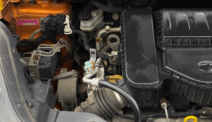 2018 Tata NEXON XZA PLUS DIESEL, Diesel, Automatic, 1,06,214 km, Engine View - Right