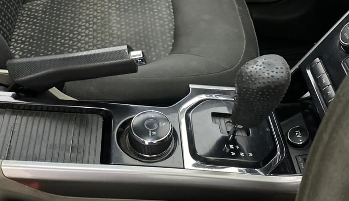 2018 Tata NEXON XZA PLUS DIESEL, Diesel, Automatic, 1,06,214 km, Gear Lever