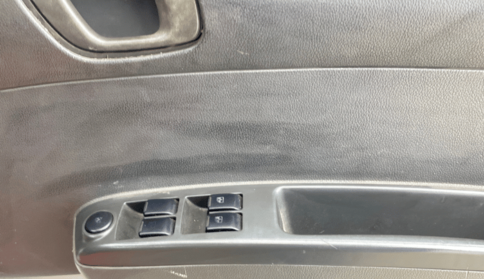 2013 Chevrolet Beat LT DIESEL, Diesel, Manual, 86,758 km, Driver Side Door Panels Control