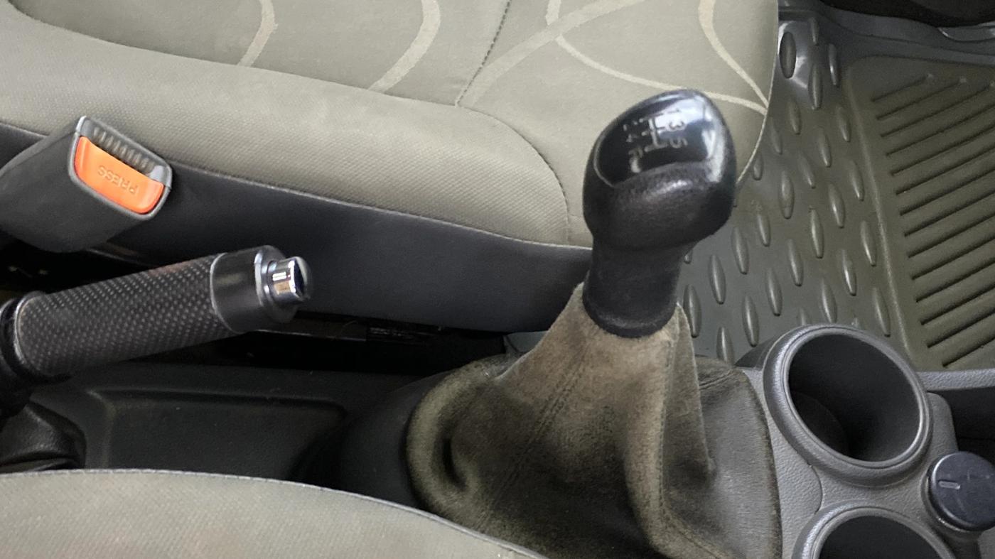 2013 Chevrolet Beat LT DIESEL, Diesel, Manual, 86,758 km, Gear Lever