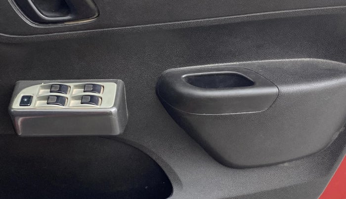 2018 Renault Kwid RXL, Petrol, Manual, 78,343 km, Driver Side Door Panels Control