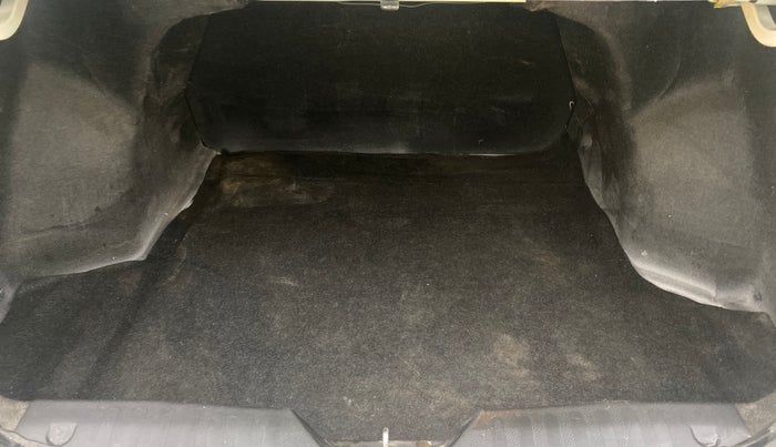 2017 Maruti Ciaz ZDI+ SHVS, Diesel, Manual, 95,421 km, Boot Inside