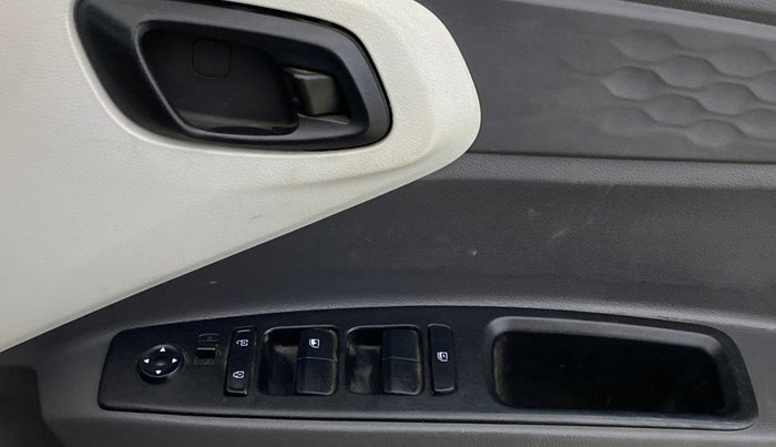 2020 Hyundai GRAND I10 NIOS MAGNA 1.2 KAPPA VTVT, Petrol, Manual, 36,098 km, Driver Side Door Panels Control