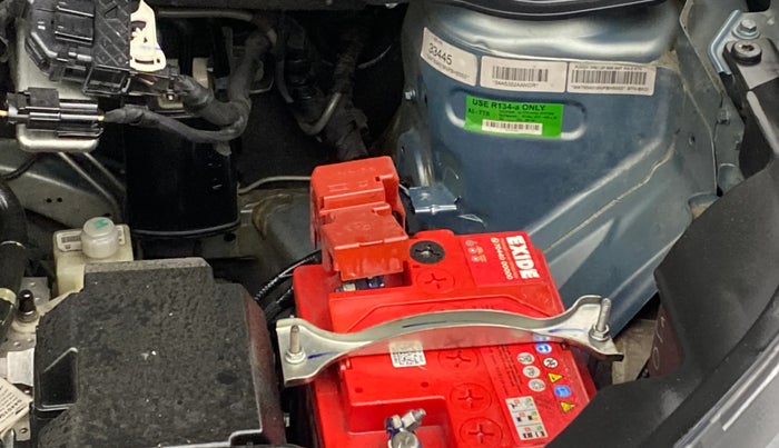 2022 Tata PUNCH CREATIVE  AMT, Petrol, Automatic, 29,558 km, Engine View - Left