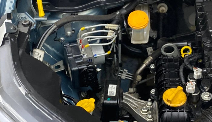 2022 Tata PUNCH CREATIVE  AMT, Petrol, Automatic, 29,558 km, Engine View - Right